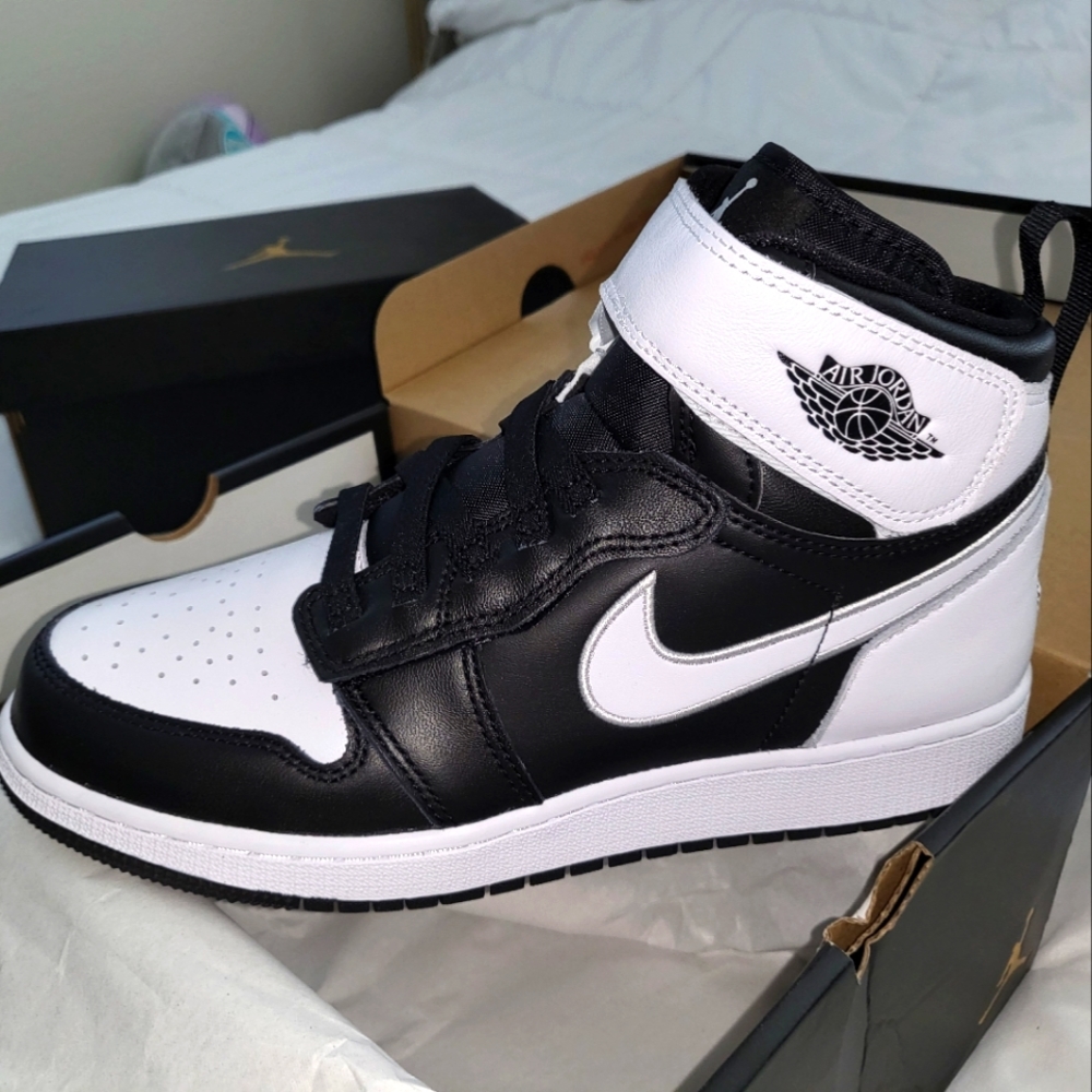 Jordan 1 flyease